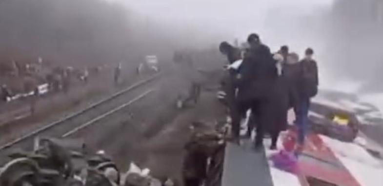 Пассажирский поезд Челябинск — Москва сошел с рельсов