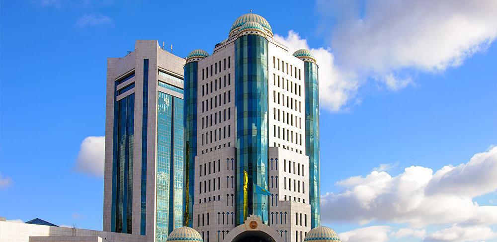 Казахстанцы смогут официально работать в Катаре