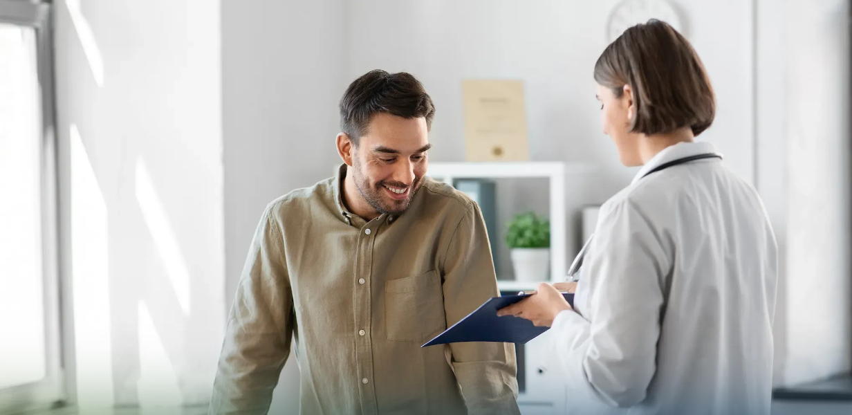 Частные клиники будут принимать бесплатно казахстанцев