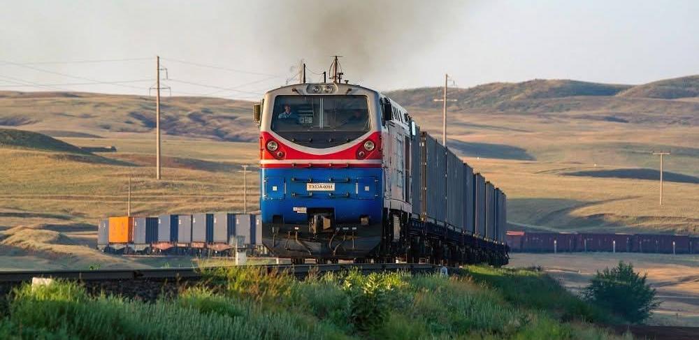 Более 500 экстренных торможений совершили поезда в Казахстане