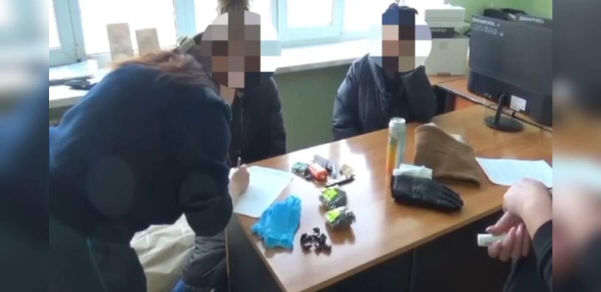 Полицейские задержали молодую маму-наркокурьера в Риддере
