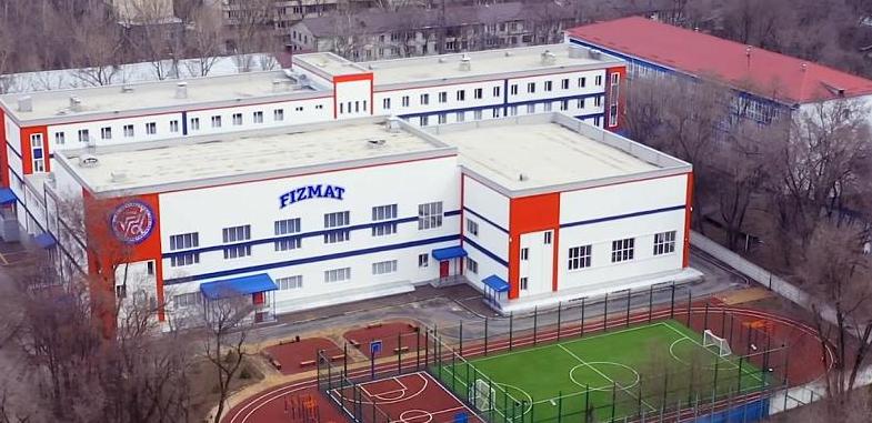 Еще трое учащихся РФМШ попали в больницу с отравлением