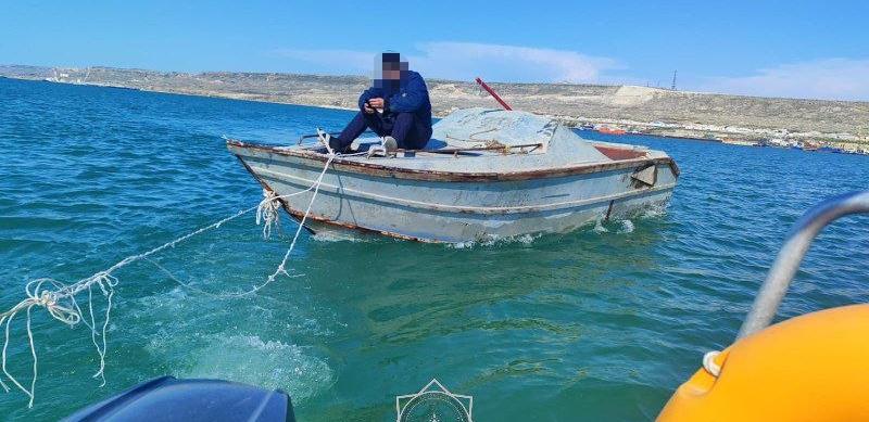 В Каспийском море спасли мужчину 