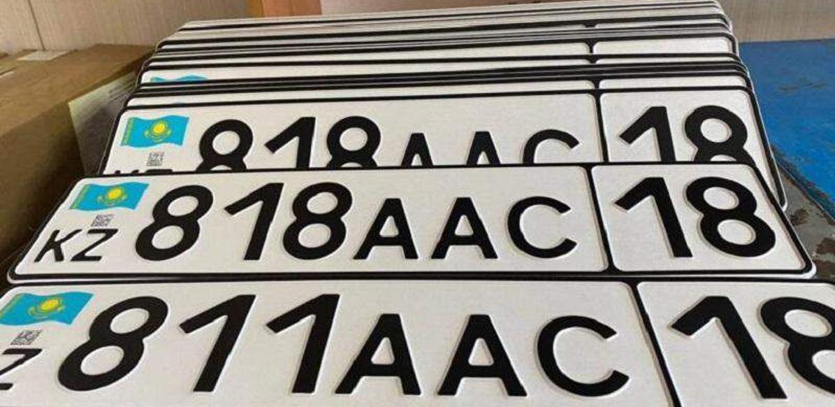 Автовладельцам разрешили свободный выбор номерных госзнаков