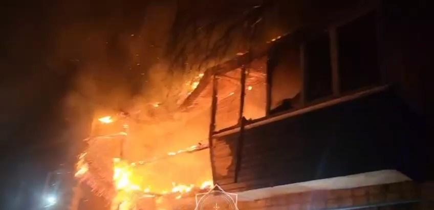 Находившийся в отпуске сотрудник МЧС спас людей из пожара в ЗКО