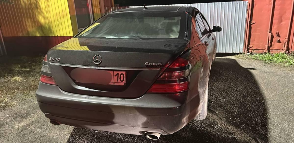 Подросток угнал автомобиль в Костанае