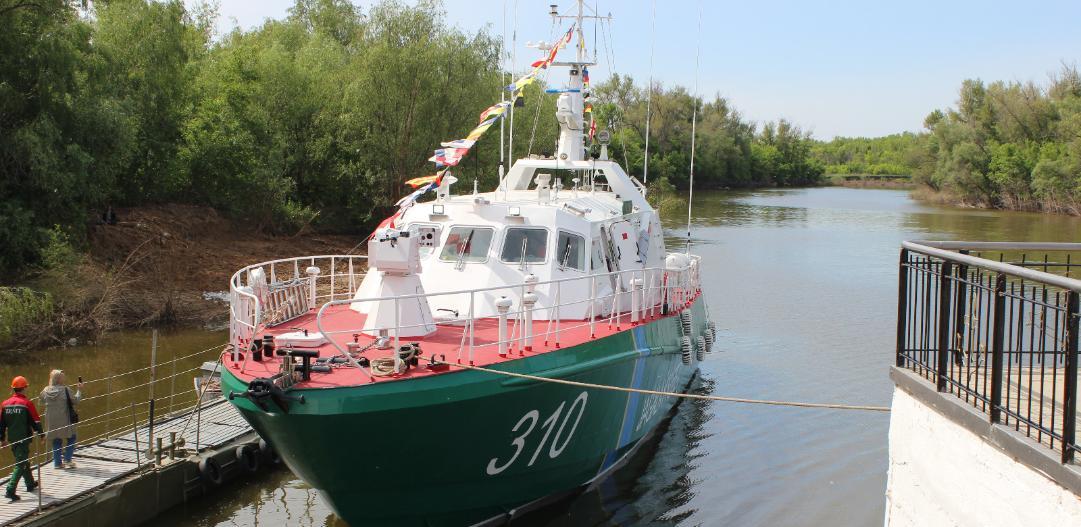 Новый пограничный корабль «Семей» спустили на воду в Уральске