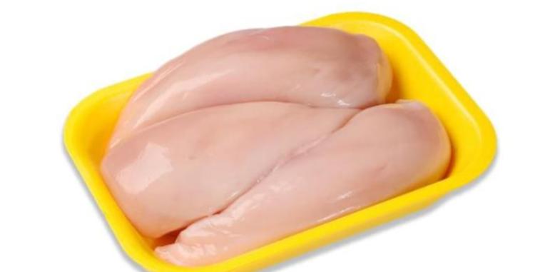 В Казахстан из Китая незаконно пытались провезти 42 тонны мяса курицы