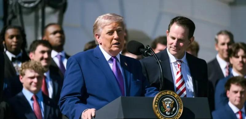  Американские СМИ объявили бойкот Трампу