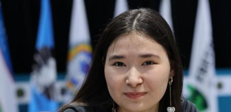 Казахстанская шахматистка произвела фурор на Кубке мира