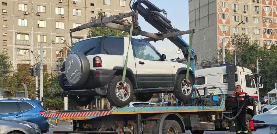 Жителей Алматы просят забрать авто со штрафстоянки до 4 октября