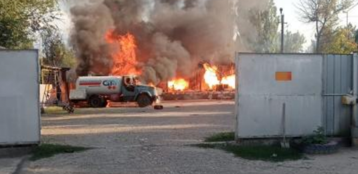 За гибель людей при пожаре на АЗС осудили жителей Туркестанской области