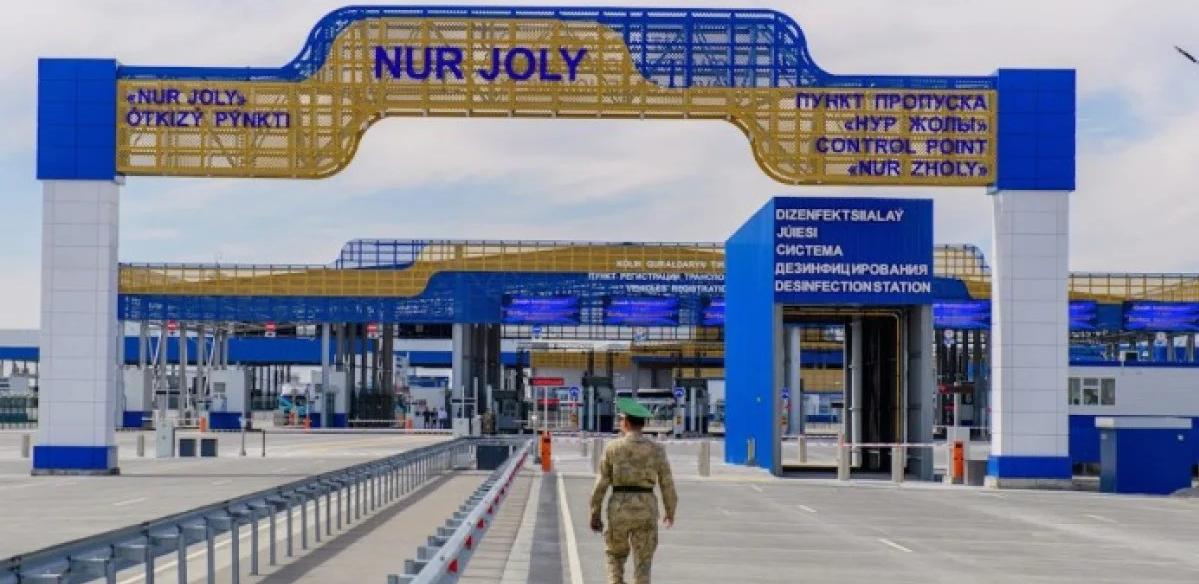 Пункты пропуска на границе с Китаем закроют в Казахстане