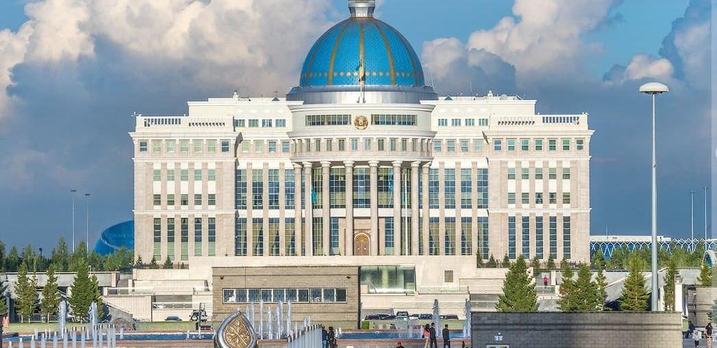Токаев выразил соболезнования премьер-министру Пакистана