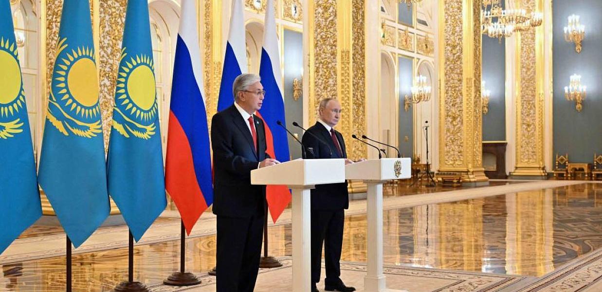 Токаев осудил попытки атаки на резиденцию Путина