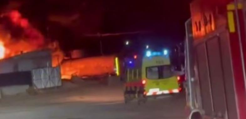 В Сатпаеве горел битум на асфальтном заводе