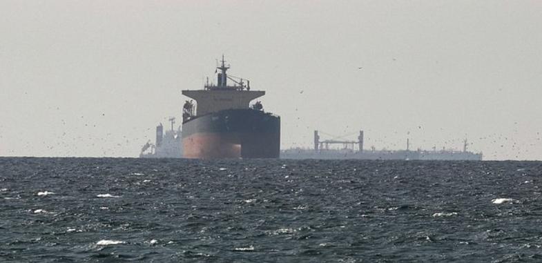 Иран поставил условие для прохода кораблей через Ормузский пролив