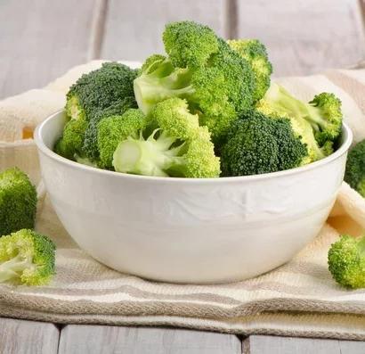 Какие продукты способны защитить от деменции