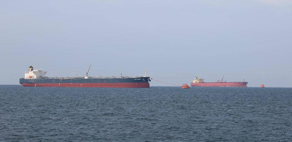 КТК приостановил перевалку нефти на морском терминале