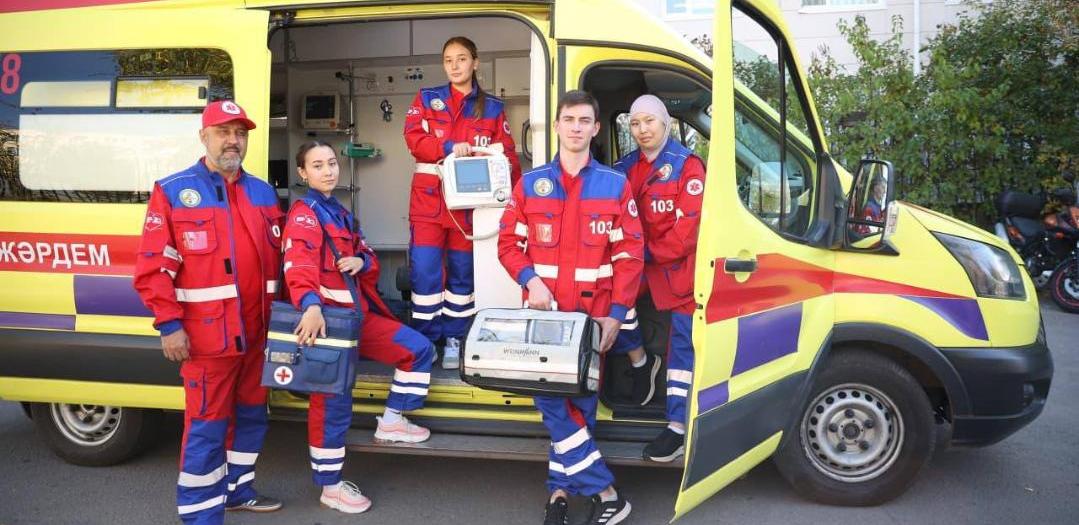 Кому из медиков повысят зарплату в Казахстане