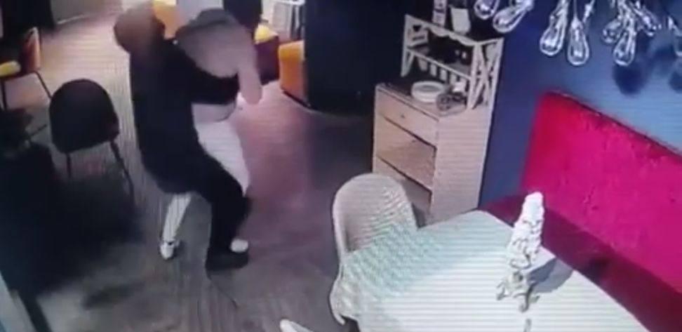 Похищали людей и захватывали бизнес: ОПГ задержали в Алматы