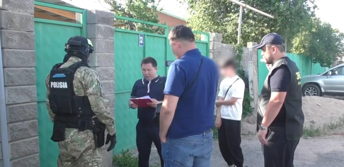 Распространявшего экстремистские материалы иностранца задержали в Алматы