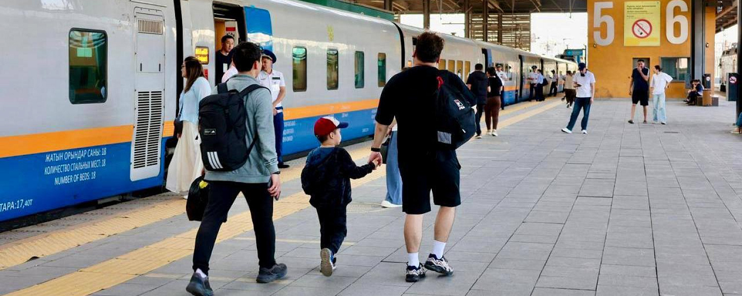 В Казахстане запустят 15 дополнительных поездов