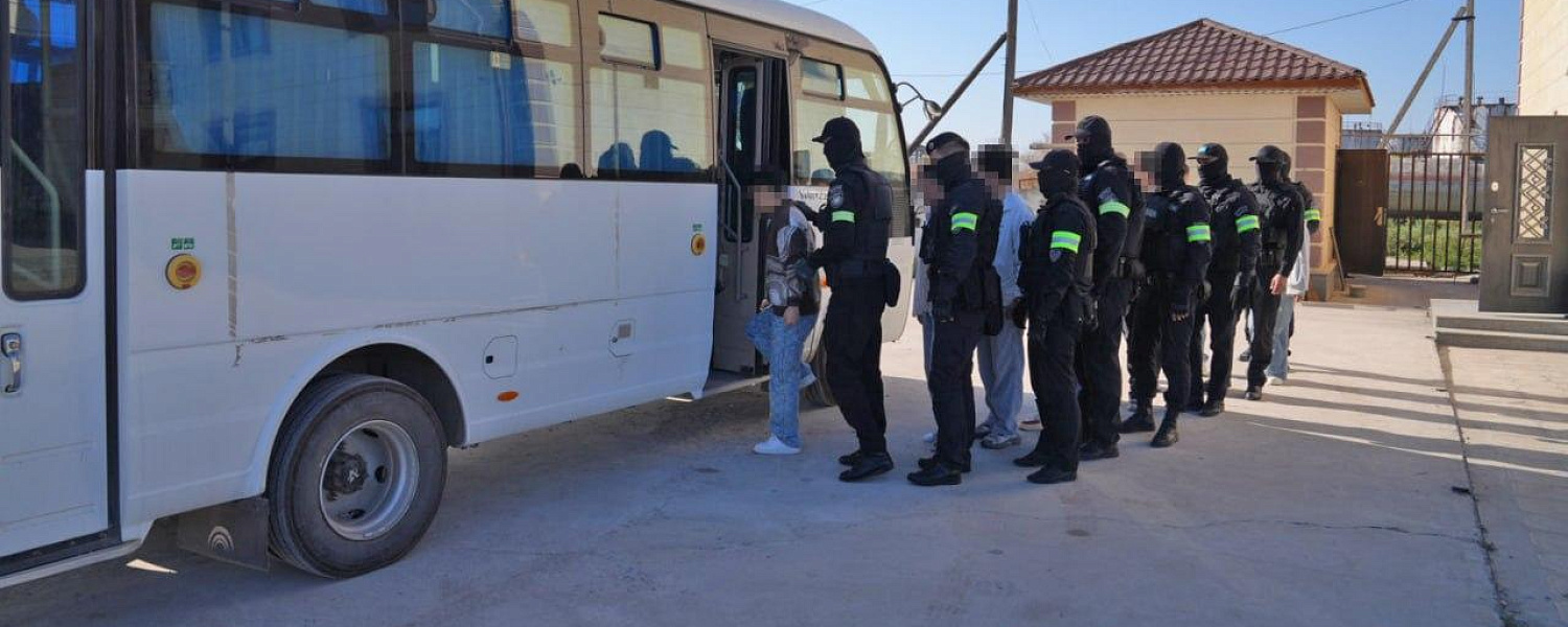 Граждан Китая выдворили из Казахстана за преступную схему