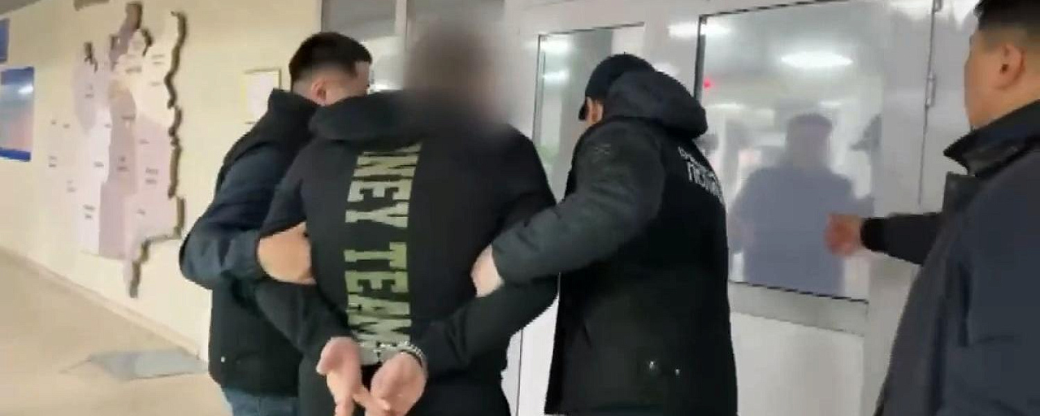 В оборудованном тайнике нашли преступника в Караганде