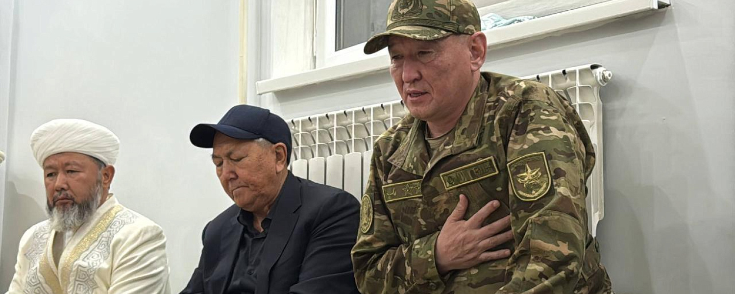 Министр обороны встретился с семьями 
