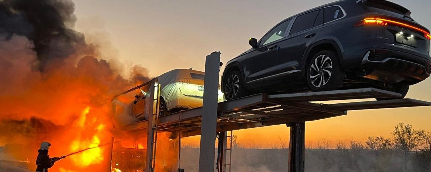 Два человека пострадали при возгорании автовоза в Актюбинской области