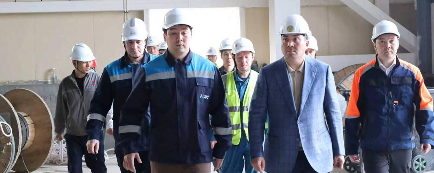 Глава Минэнерго раскритиковал подрядчиков 