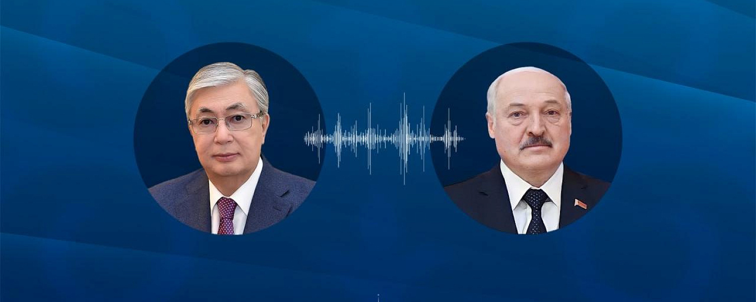 Токаев пригласил Лукашенко в Астану