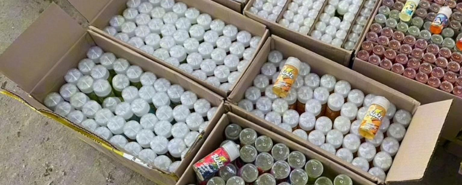Два грузовика с вейпами из России задержали на границе Казахстана