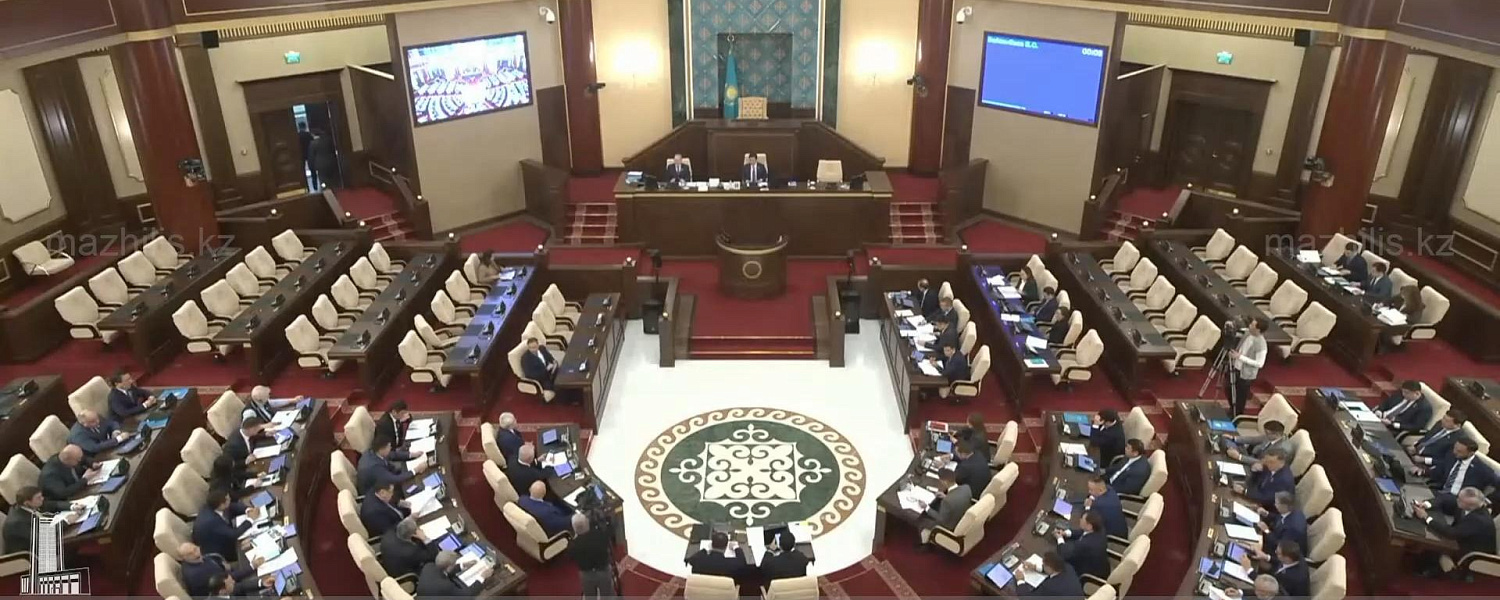 Мажилис запретил пропаганду ЛГБТ в Казахстане