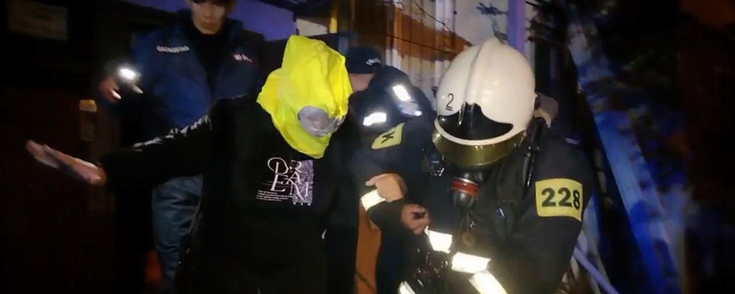 В Петропавловске при пожаре эвакуировали более 90 человек 