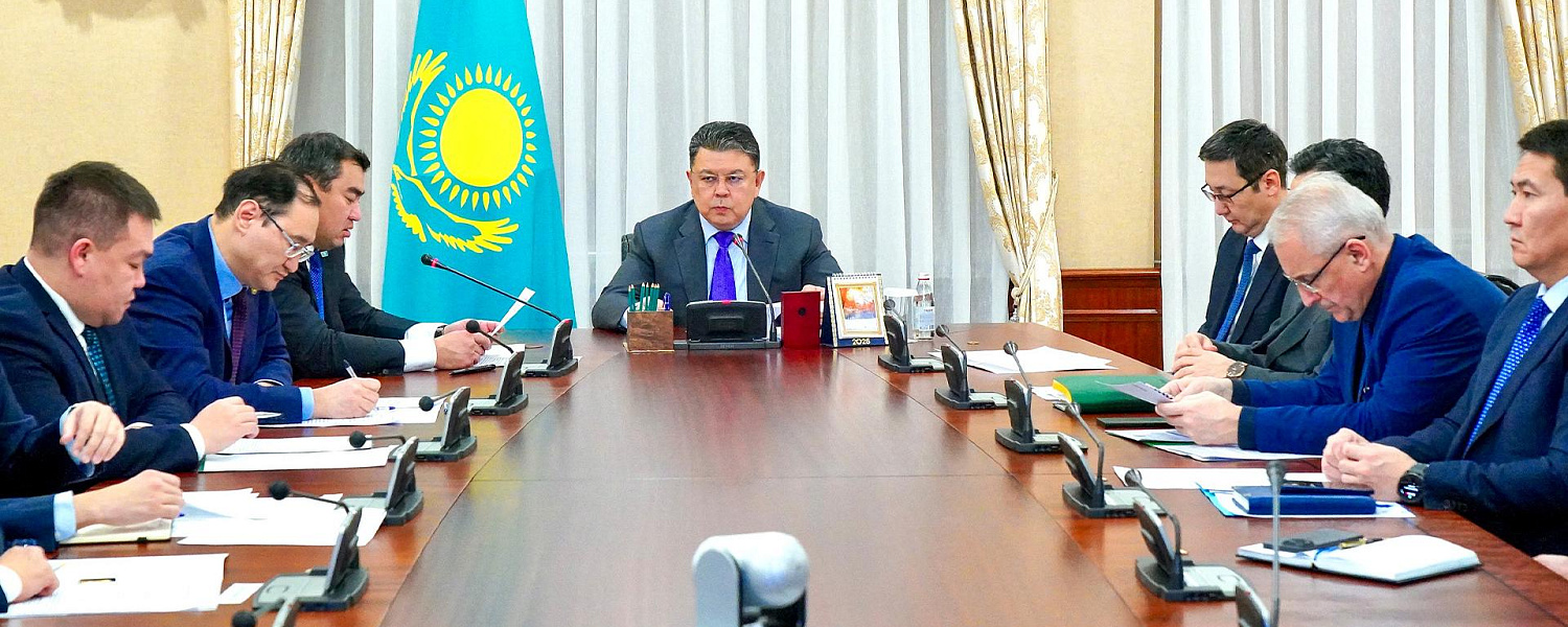 Канат Бозумбаев дал поручения по пожару в Туркестанской области